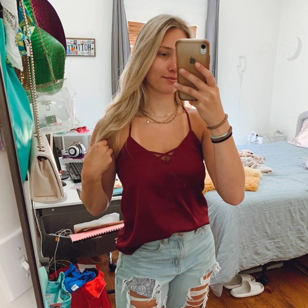 Tanktop - Picture 1 of 4